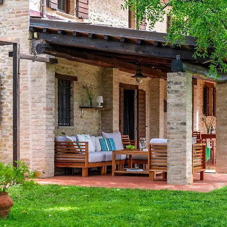 Casale Belvedere Marcheholiday * Monteciccardo